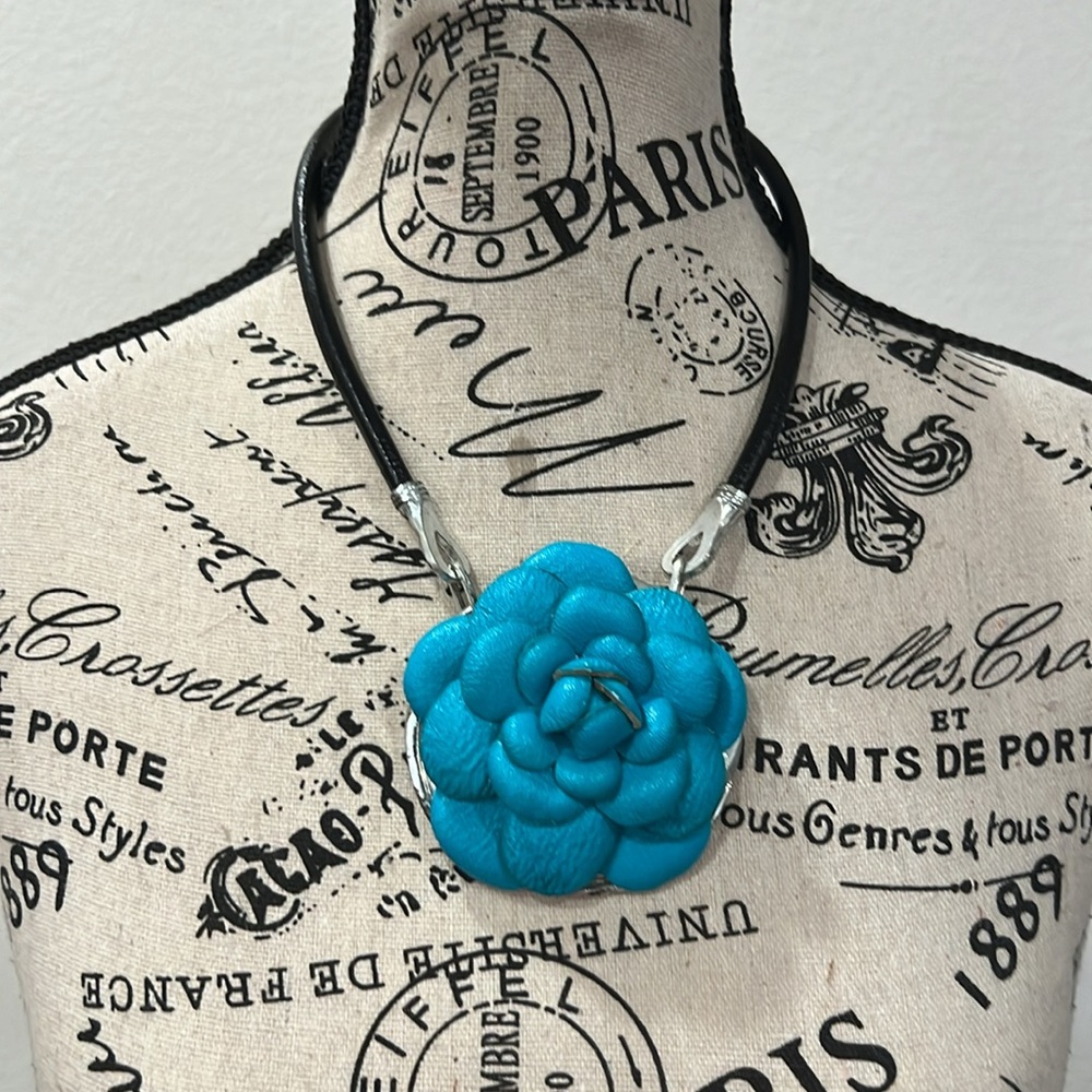 Handmade, turquoise, leather flower collar
